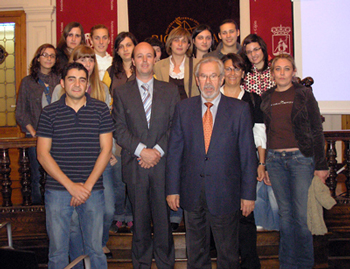 Alumnos EUE Universidad Toledo con Marcelo Palacios y Felipe Prsper